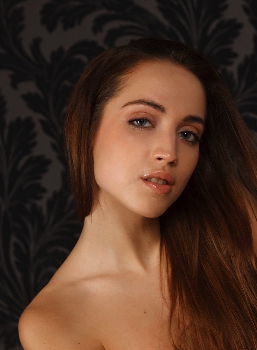 Леночка (Индивидуалка) у метро Парнас, шлюхи Питера - фото 2